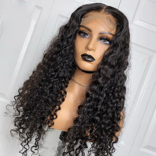 A  Cheveux humains avec petits cheveux bouclés et cheveux longs