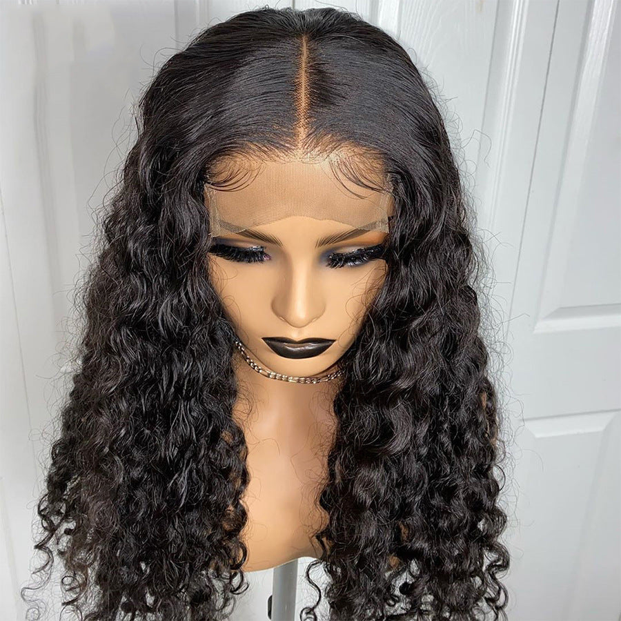 A  Cheveux humains avec petits cheveux bouclés et cheveux longs